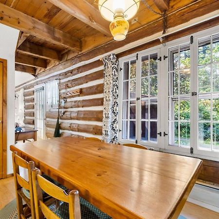 Cozy Condo By Tripp Lake Warrensburg 外观 照片
