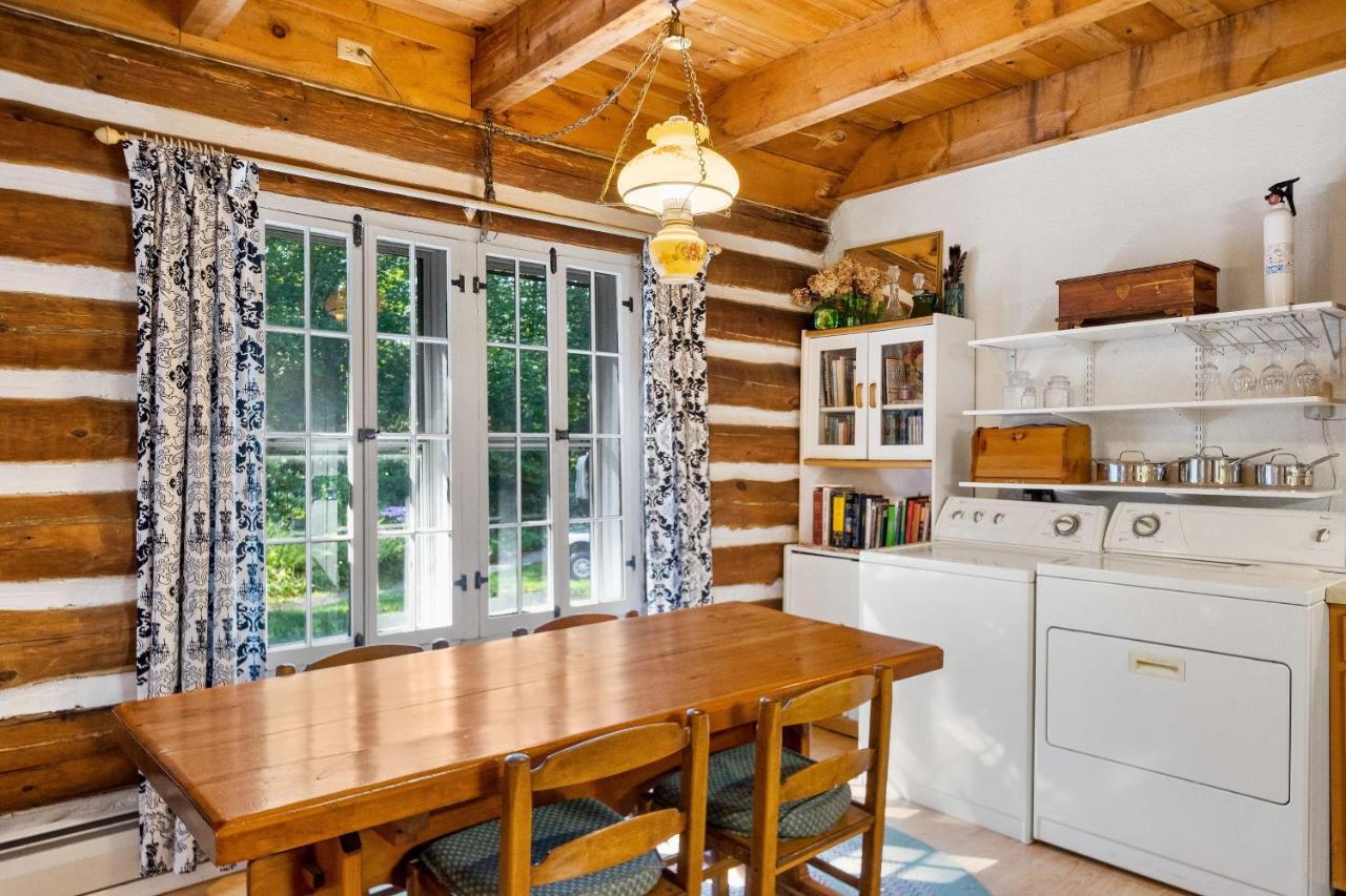 Cozy Condo By Tripp Lake Warrensburg 外观 照片